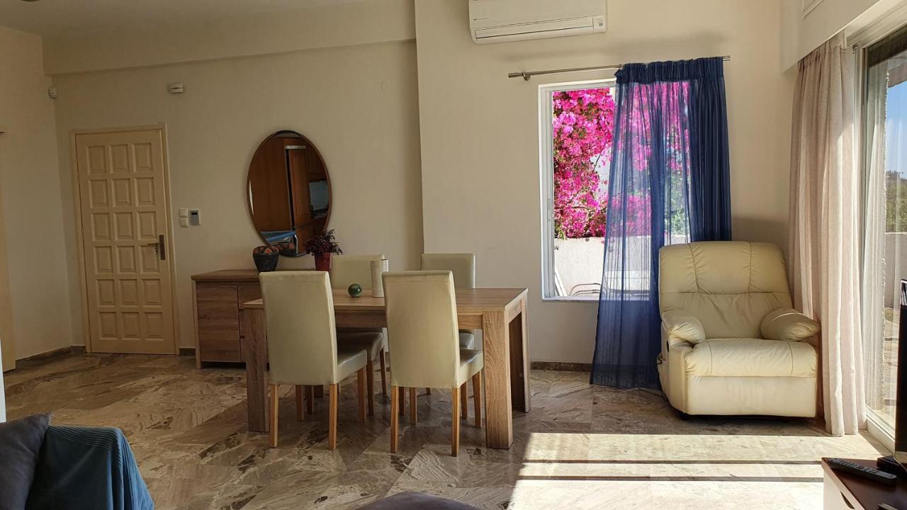Villa Pinelopi Kalamata Exteriör bild